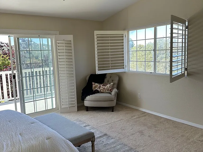 2340 Mount Elena Way — Photo 18