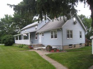 31 Weldon Rd, Lake Hopatcong, NJ 07849