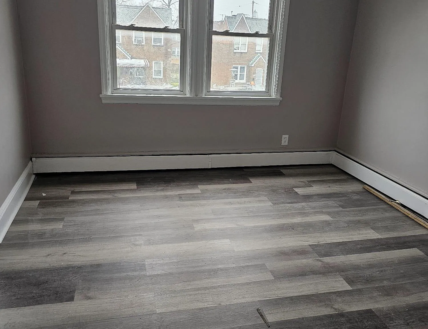 2 bed, 1000 sqft, $1,300 — Photo 1