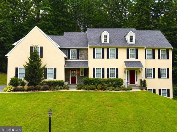 661 Saint Matthews Rd, Chester Springs, PA 19425