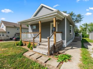 207 Packard St, Bloomington, IL 61701
