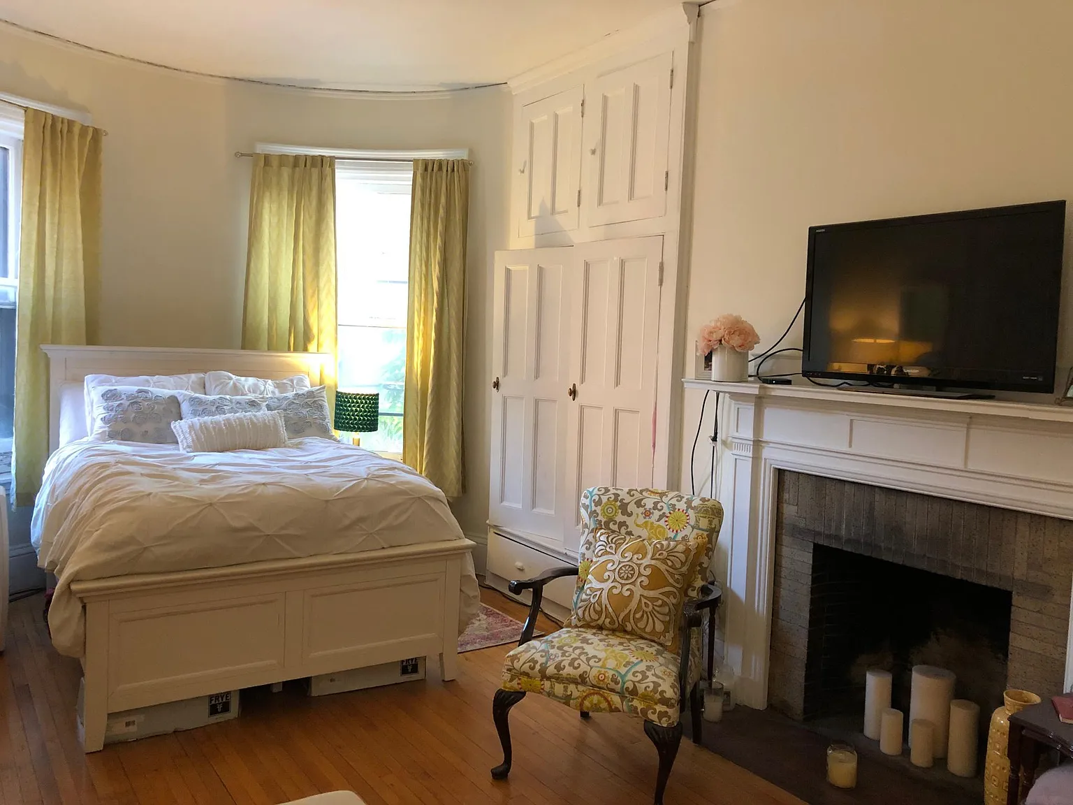 Studio, $2,850 — Photo 3
