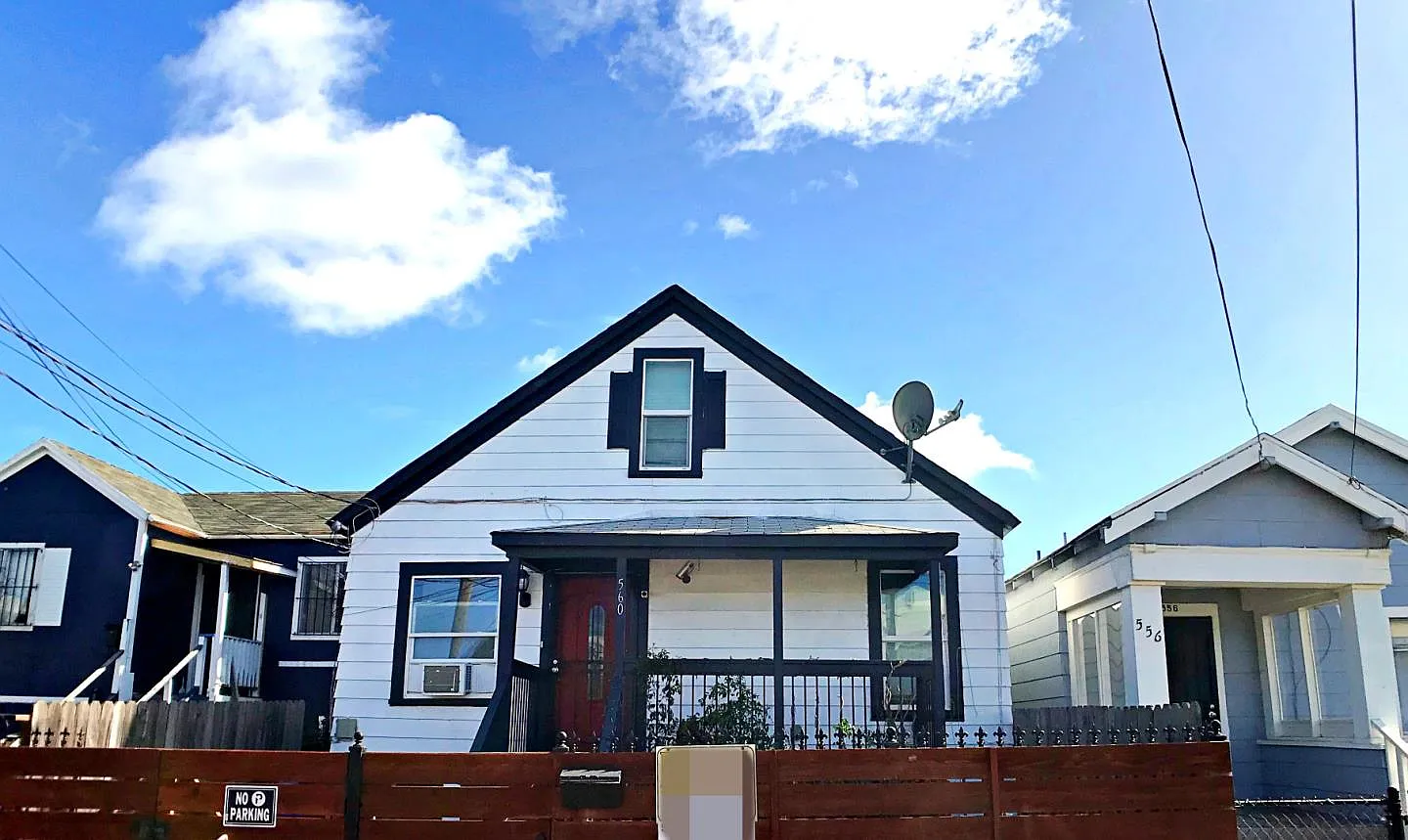 560 2nd St photo 1