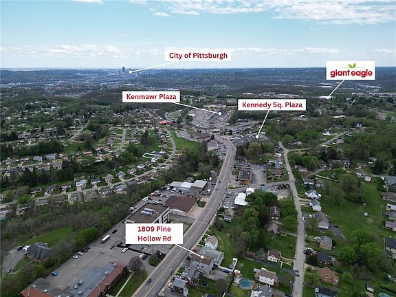 3rd image of 1809 Pine Hollow Rd
