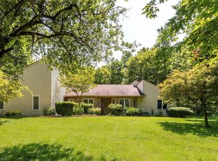 17041 Messenger Rd, Chagrin Falls, OH