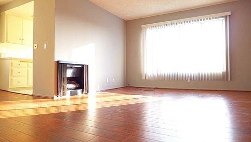 3rd image of 914 California Ave APT D