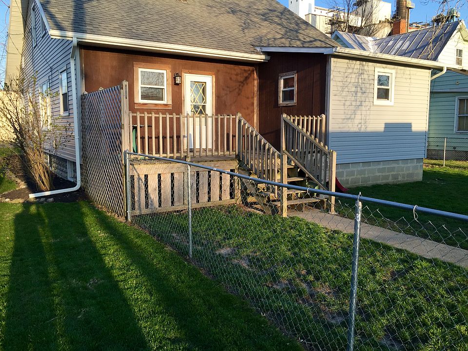2nd image of 125 S Clay St