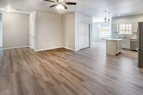 1 Pineridge Ct — Photo 8