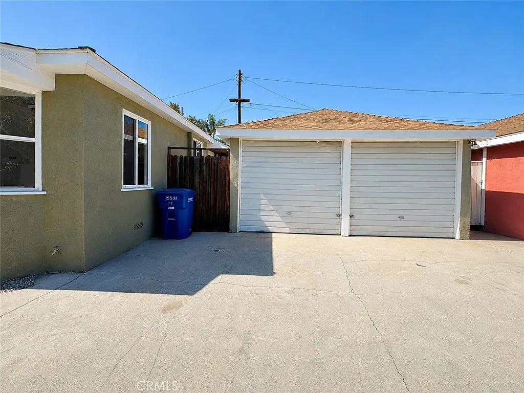 2 bed, 1100 sqft, $2,900 — Photo 2
