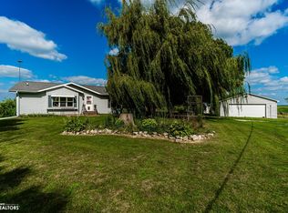 14946 320th St, Conrad, IA 50621