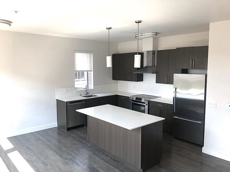 2018 NW 57th St #502 — Photo 3