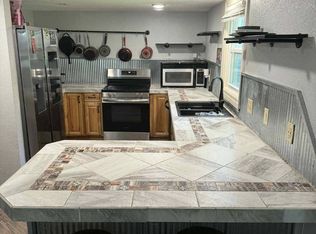 214 Dulaney St, Slater, MO 65349