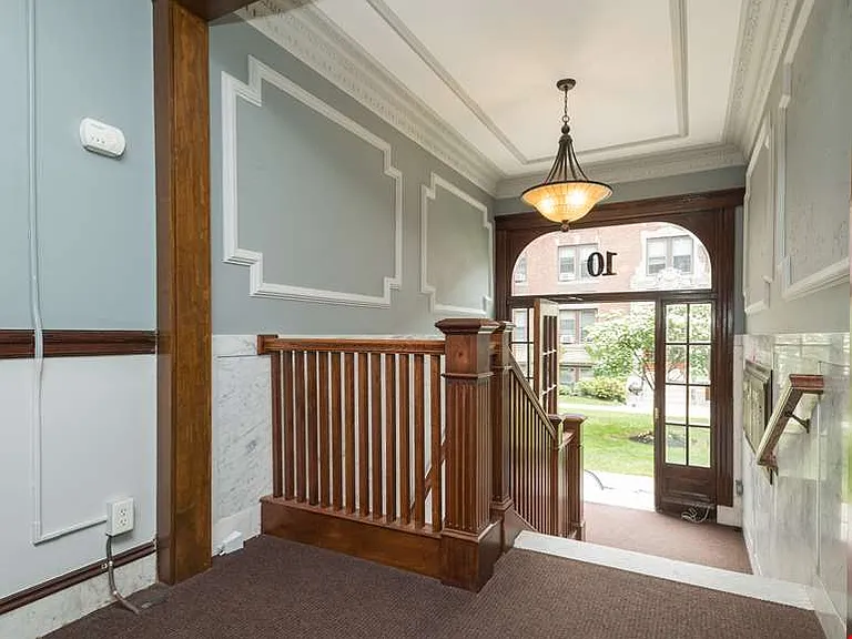 10 Greenway Ct #6 — Photo 14