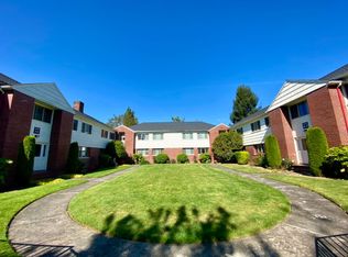 105 NE 61st Ave APT 17, Portland, OR