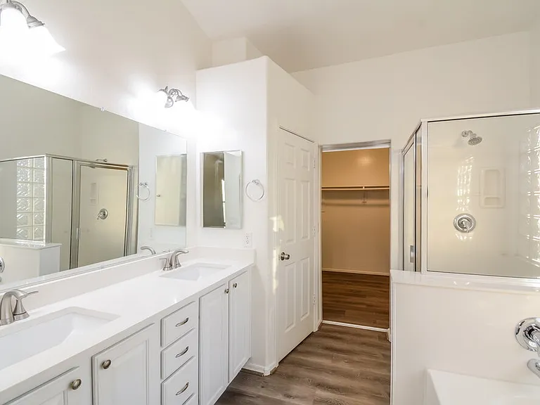 15028 W Statler St — Photo 10