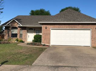 1001 N Quail Ter, Rogers, AR 72756