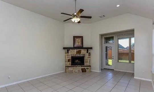 16839 Kilgarth Dr — Photo 12