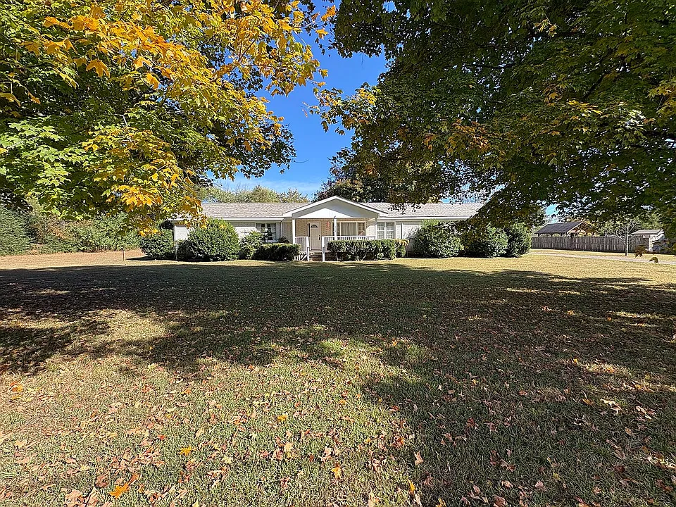 705 Loveless Rd