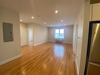 2nd image of 208 Neponset Valley Pkwy #7