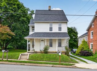 154 S Main St, Seven Valleys, PA 17360