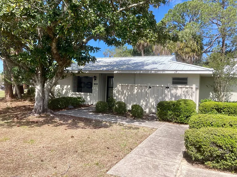 11499 W Bayshore Dr — Photo 1