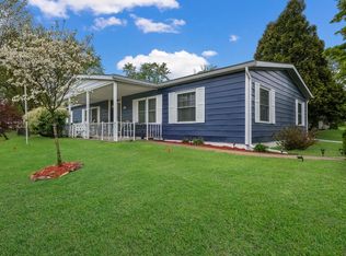 612 Stream View Dr, North Wales, PA