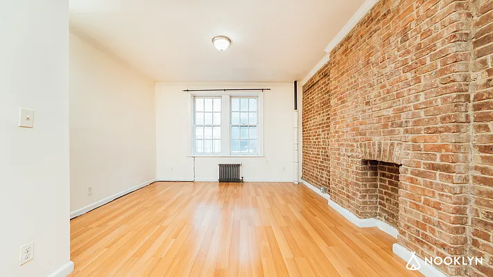 Rented by Nooklyn NYC LLC | media 34