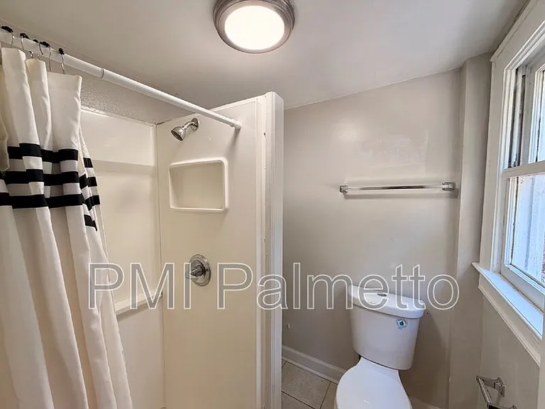 1304 Mount Vernon St — Photo 18