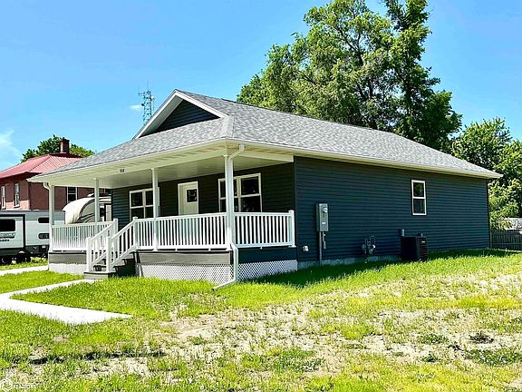 3rd image of 908 S 16th St