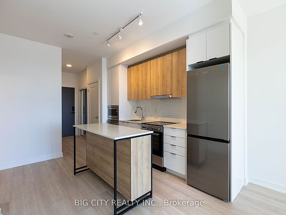 3rd image of 9763 Markham Rd #1812