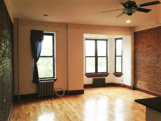 Rented by Point NYC | media 42