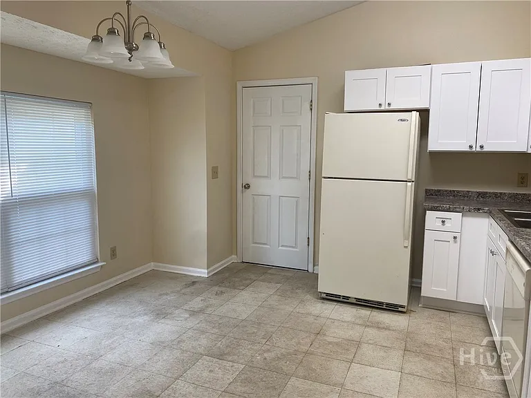 222 Forest Ridge Dr — Photo 5