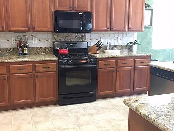 5th image of 7444 Thalia Ct