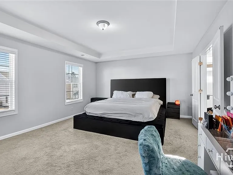 124 Jennie Dr — Photo 32