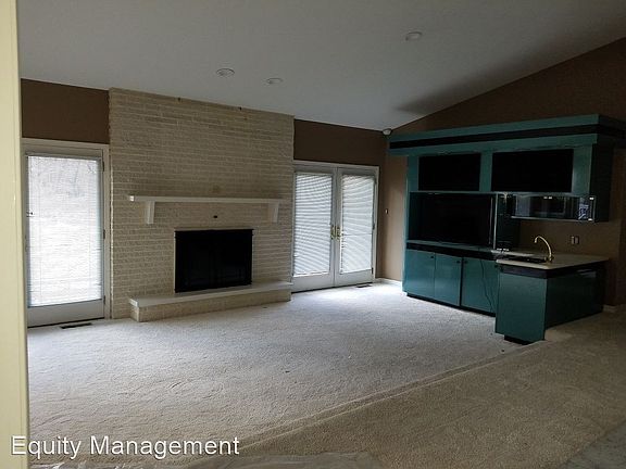 4th image of 12 Stanton St