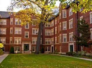 925 Dempster St APT 1E, Evanston, IL 60201