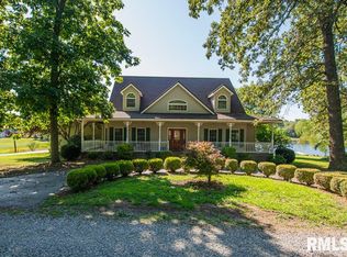 310 Willow Lake Rd, Eldorado, IL 62930