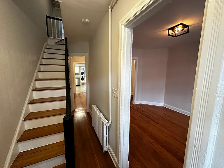 525 11th St SE — Photo 22