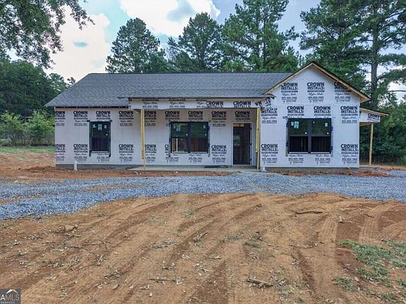 2nd image of 920 Youngs Farm Rd