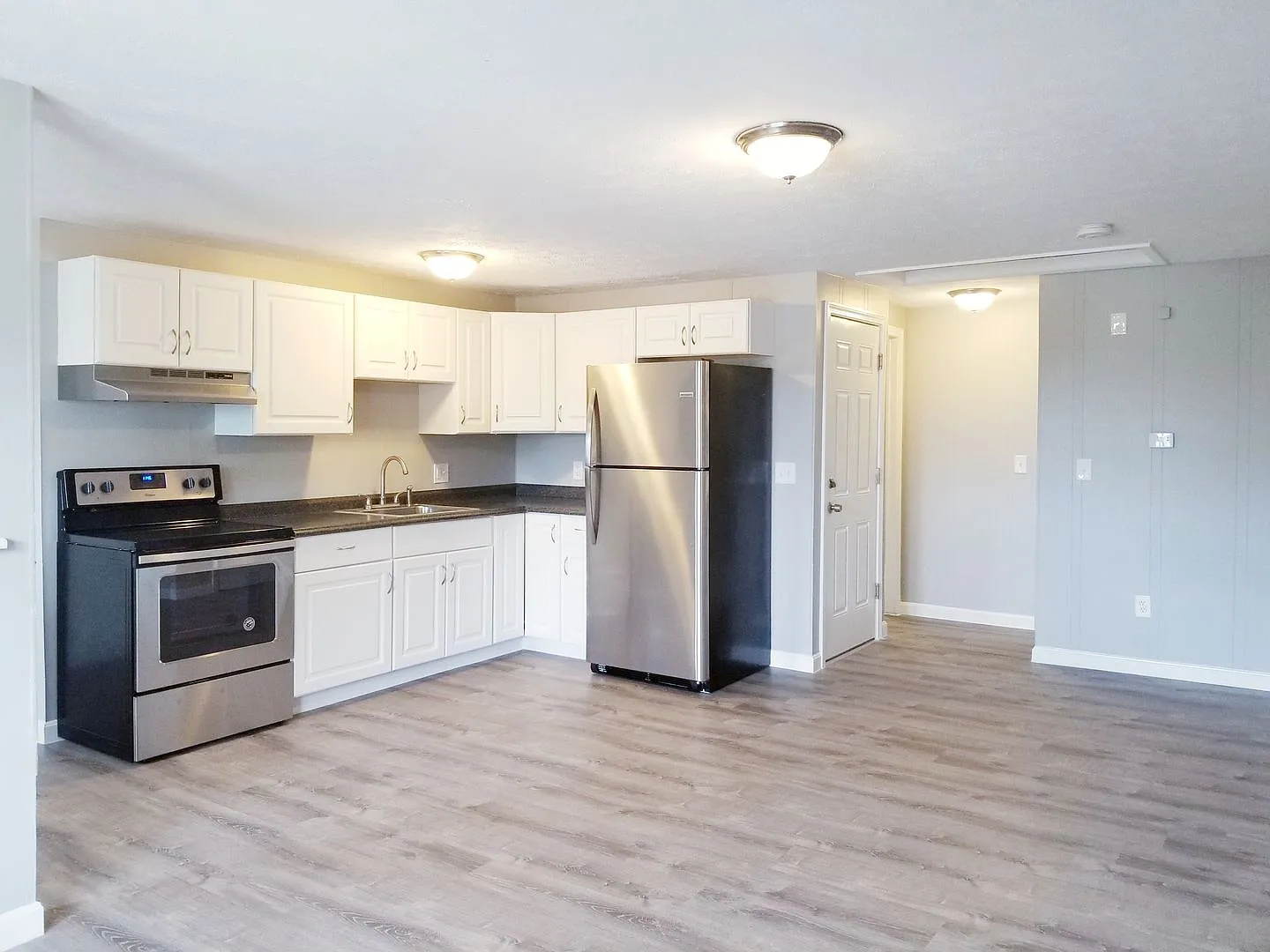 64 South St — Photo 3