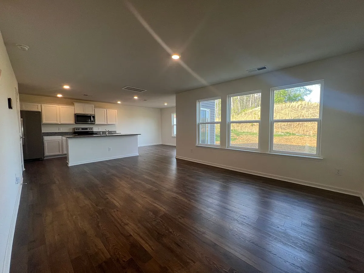 Building Photo - 467 Cox Hollow Rd