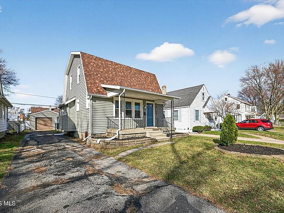 2nd image of 2820 Claredale Rd