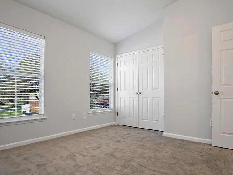 6188 High Tide Blvd — Photo 15