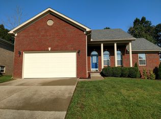 7032 Plum Creek Dr, Sellersburg, IN 47172