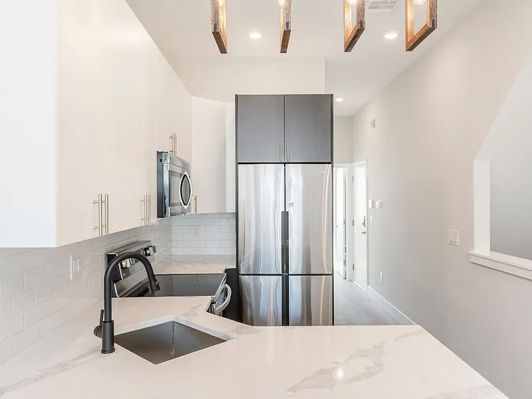 429 W York St #1 — Photo 10