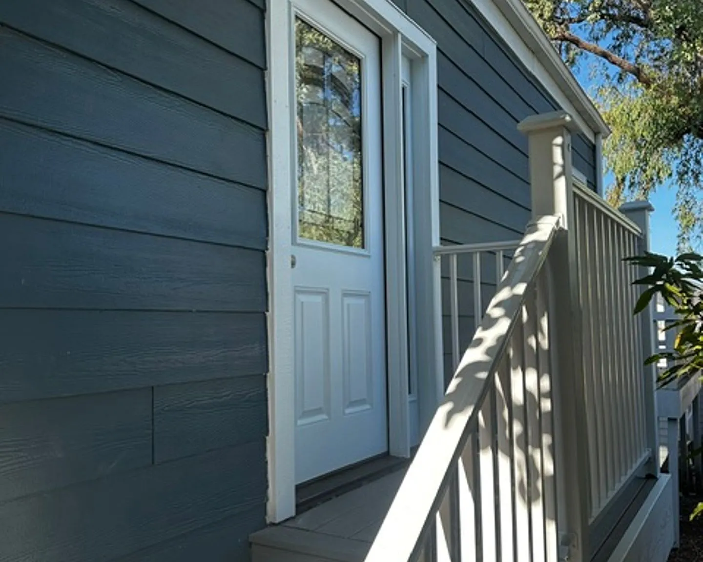 124 Fontana — Photo 1