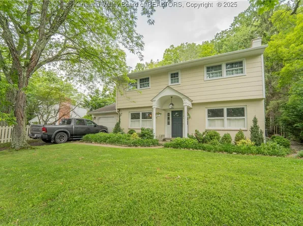 1418 Sweetbrier Rd, Charleston, WV 25314