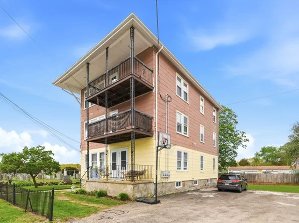 612 Rathbun St, Blackstone, MA 01504