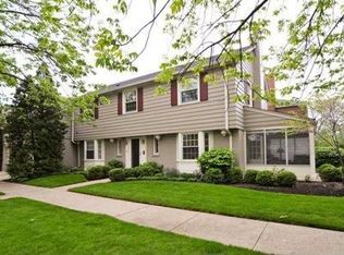 424 Barton Ave, Evanston, IL 60202