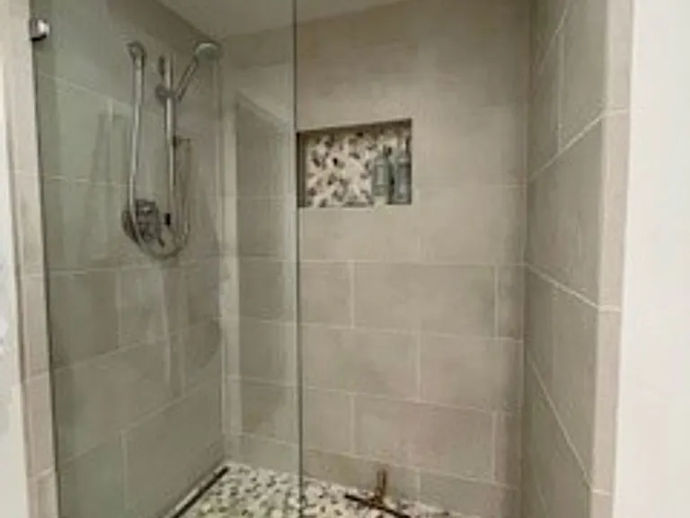 481 Hillview St — Photo 24